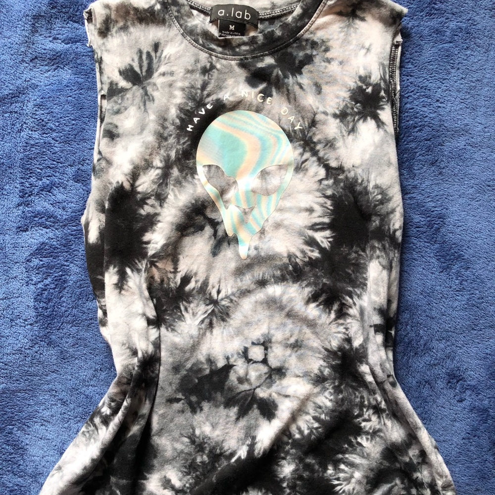 Alíen top 👽SOLD